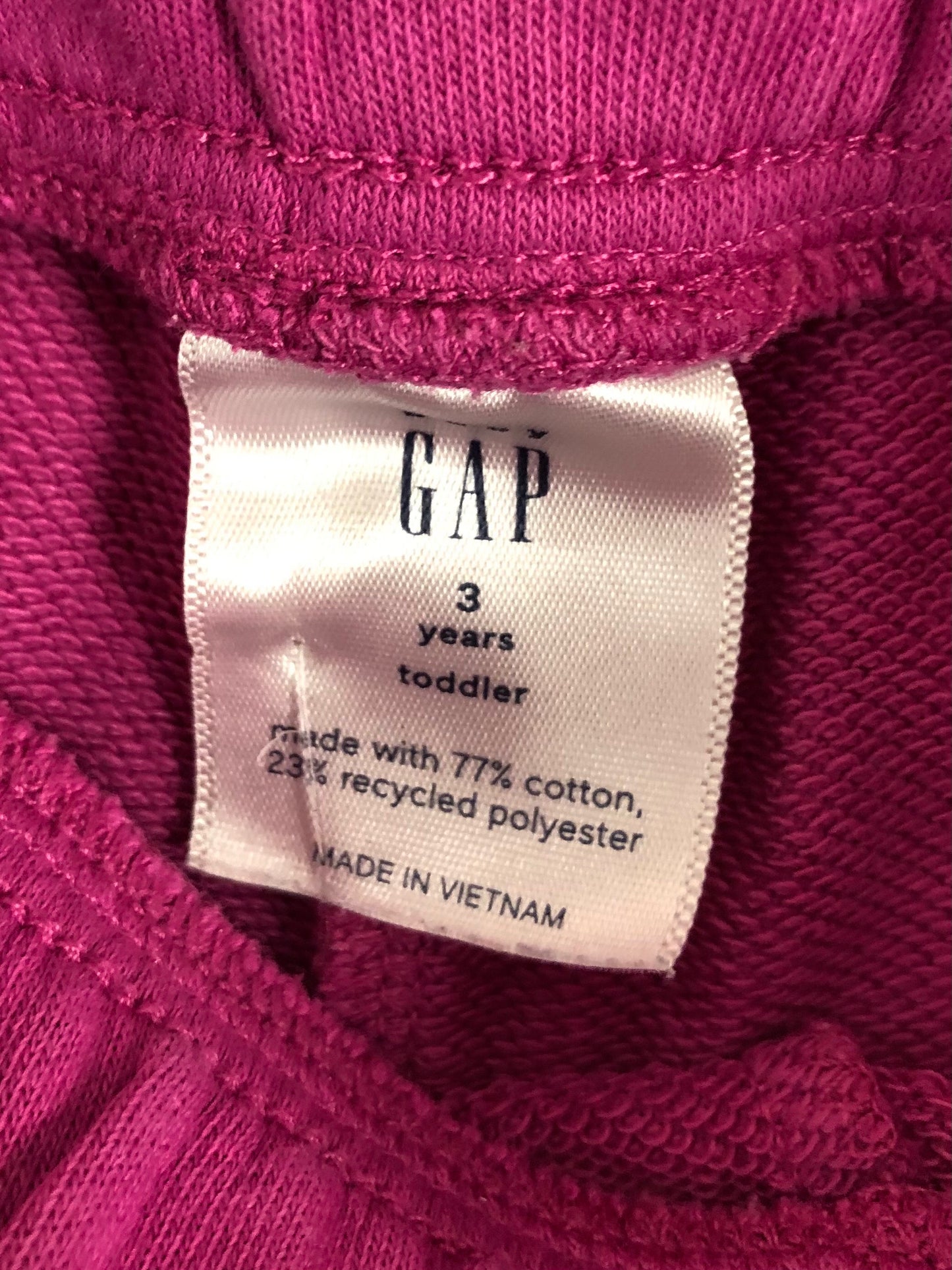 3T GAP magenta Shorts