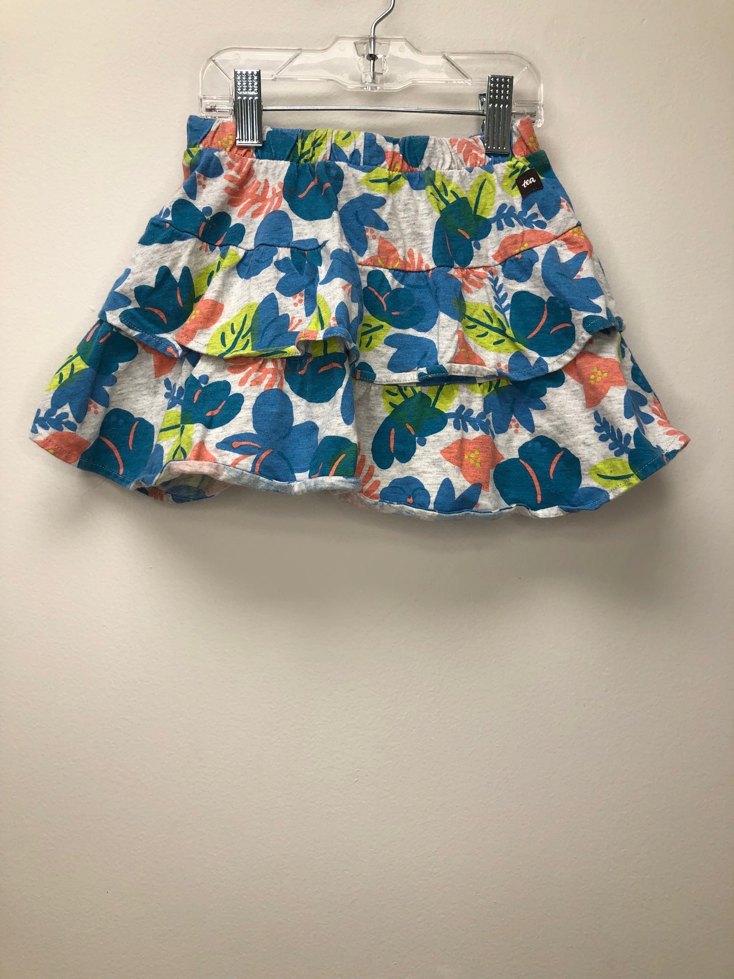 3 tea Multi-Color print Skort