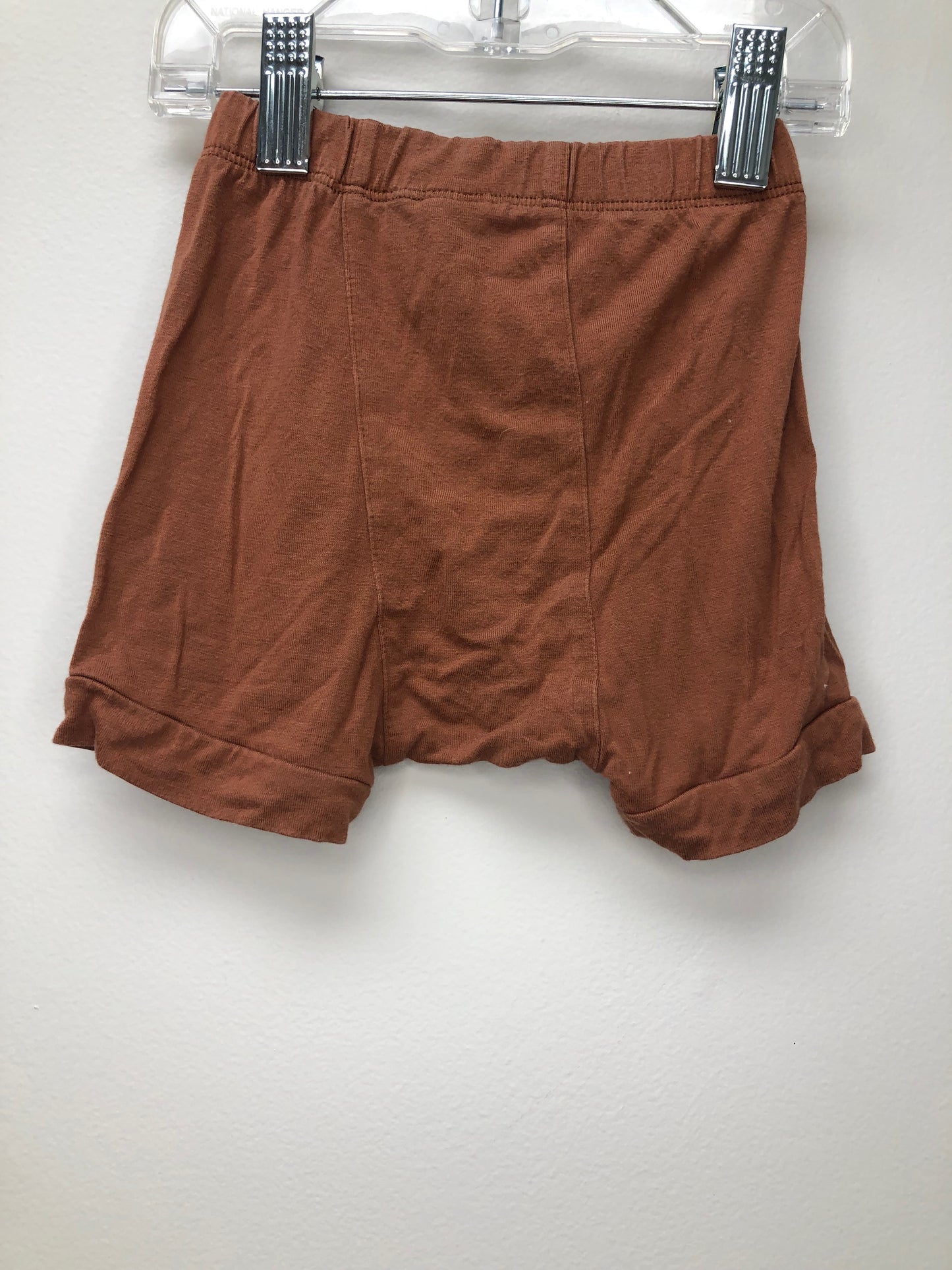 6-12m Kate Quinn rust Shorts