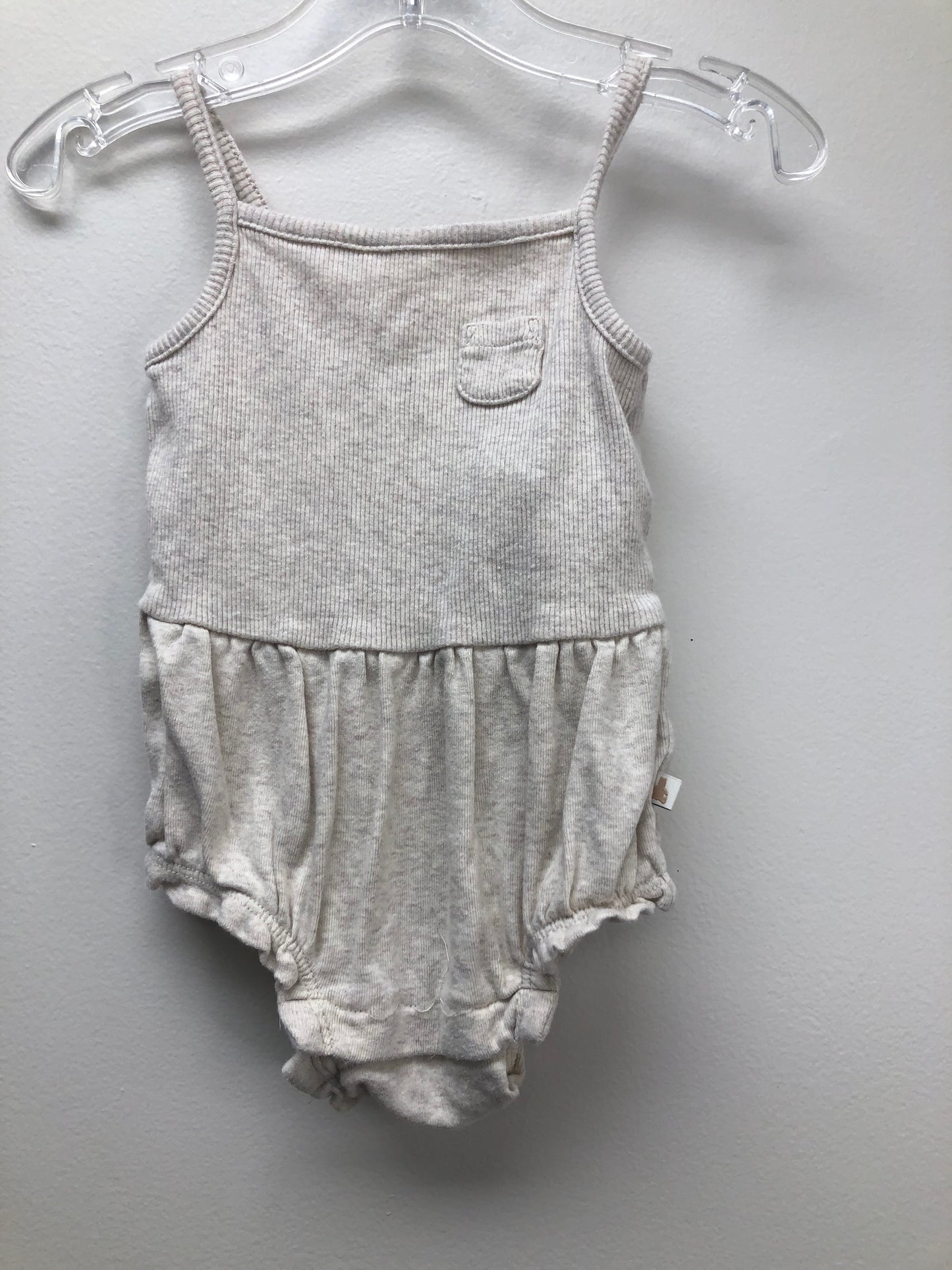3-6m GAP cream ribbed Romper