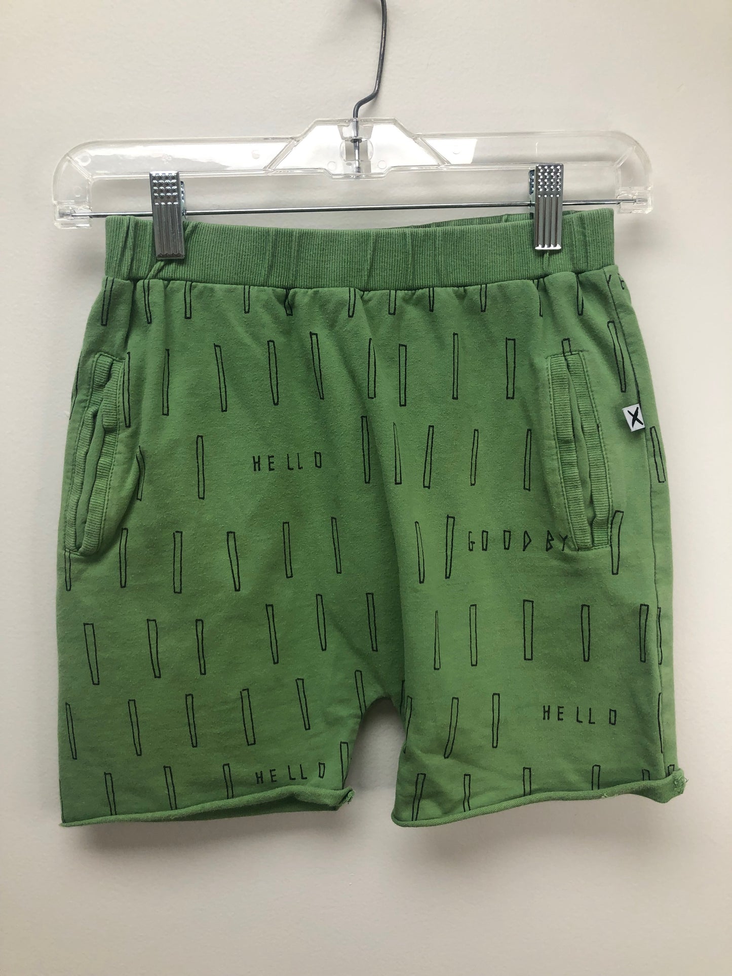 10 minti green print Shorts