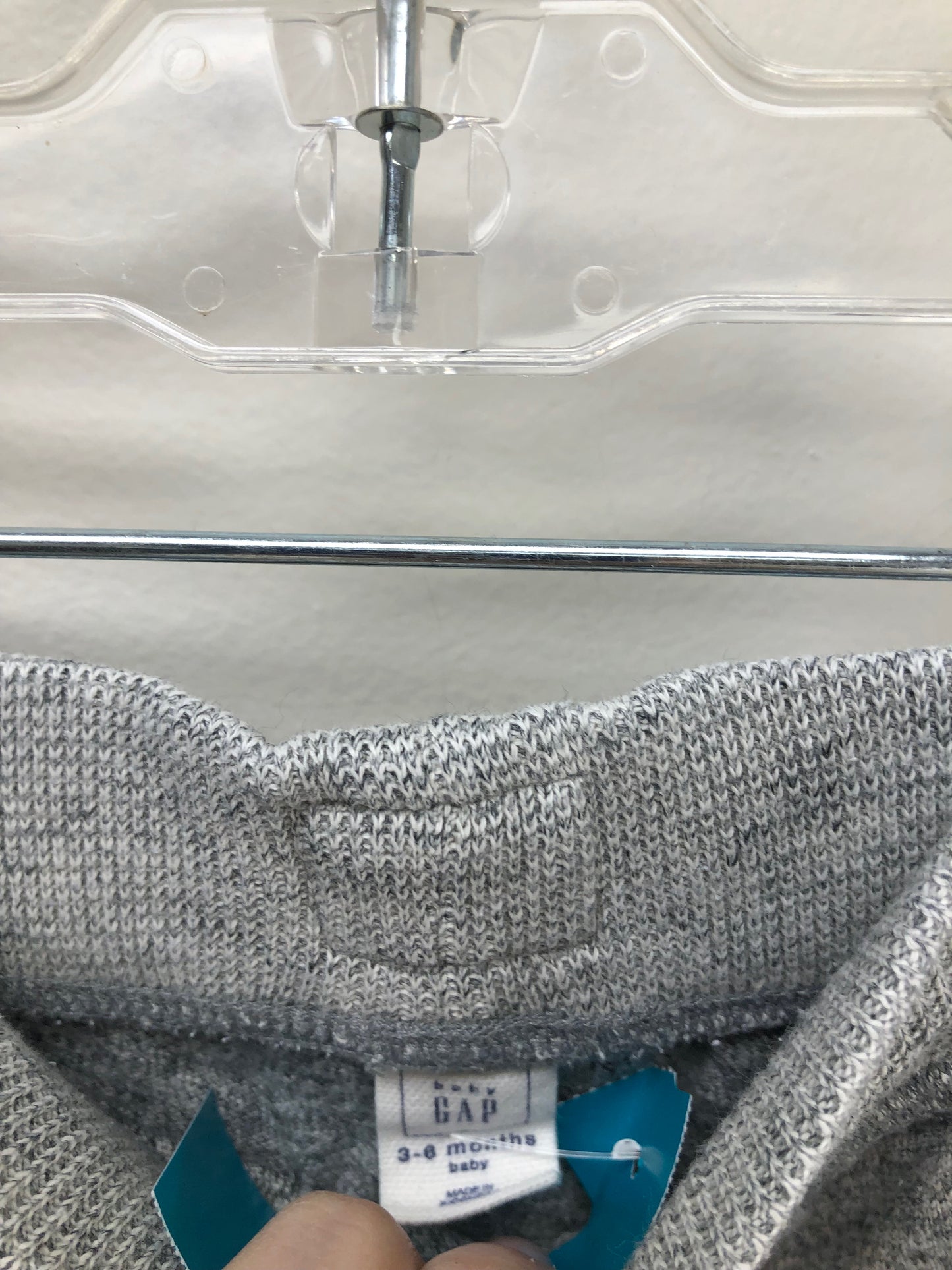3-6m GAP gray heather Shorts