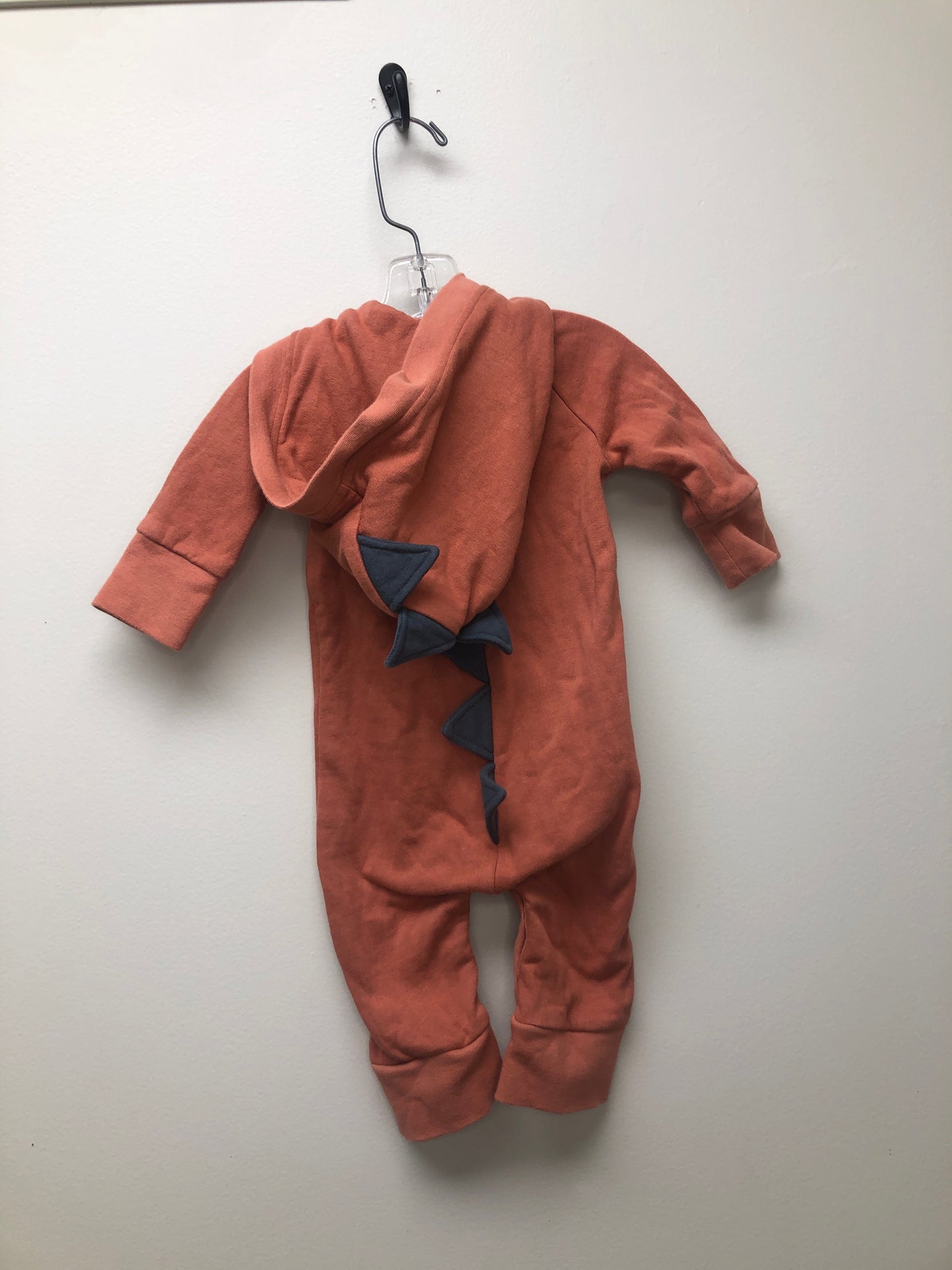 Size 0-3 months Kate Quinn red dinosaur 1 PC Ensemble