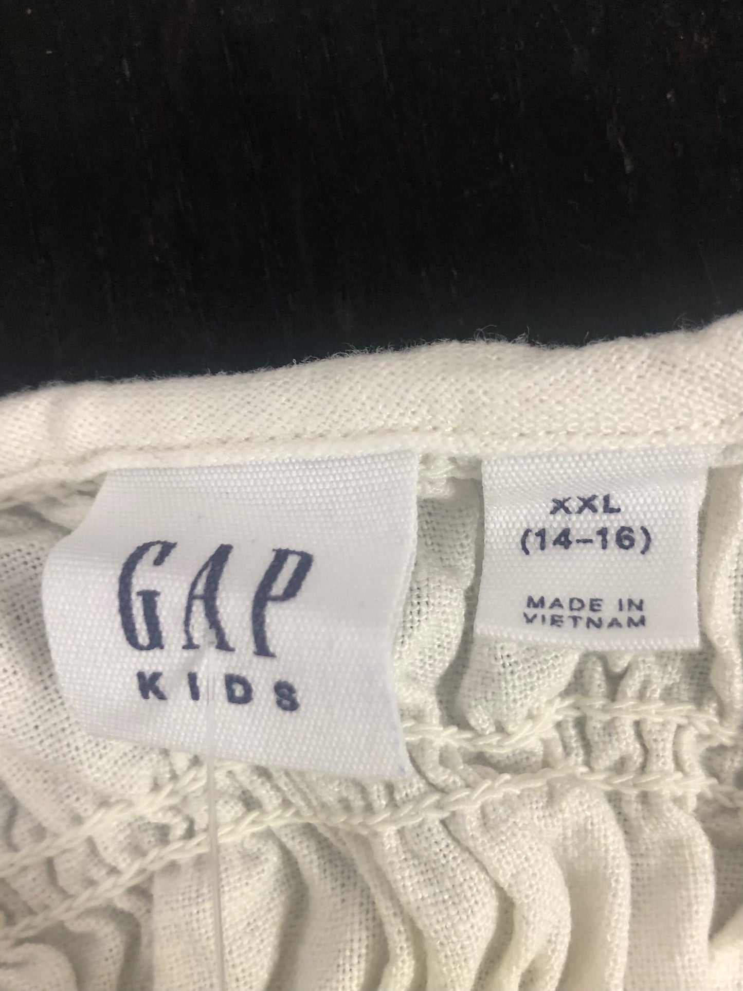 14 GAP white smocked Shirt