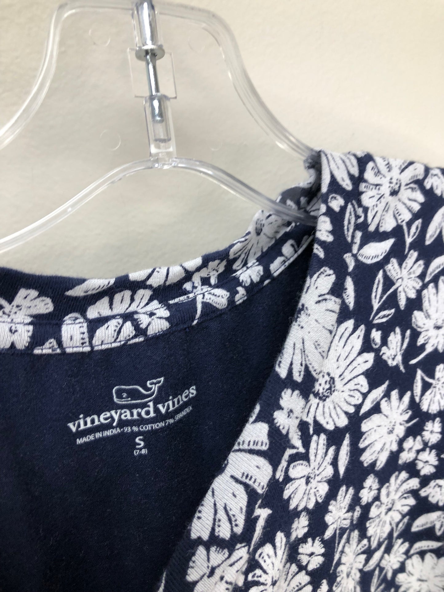 7-8 Vineyard Vines navy floral Dress
