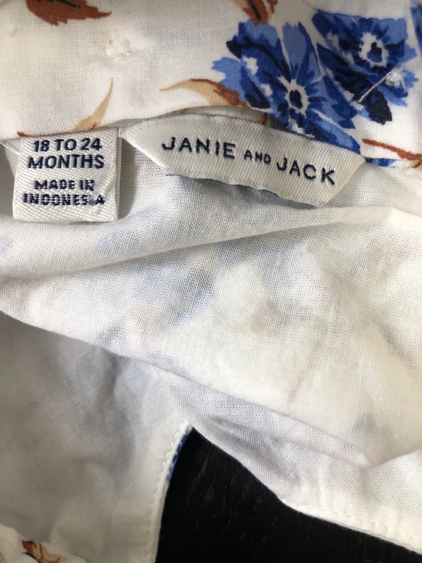 18-24M Janie and Jack white floral Shirt