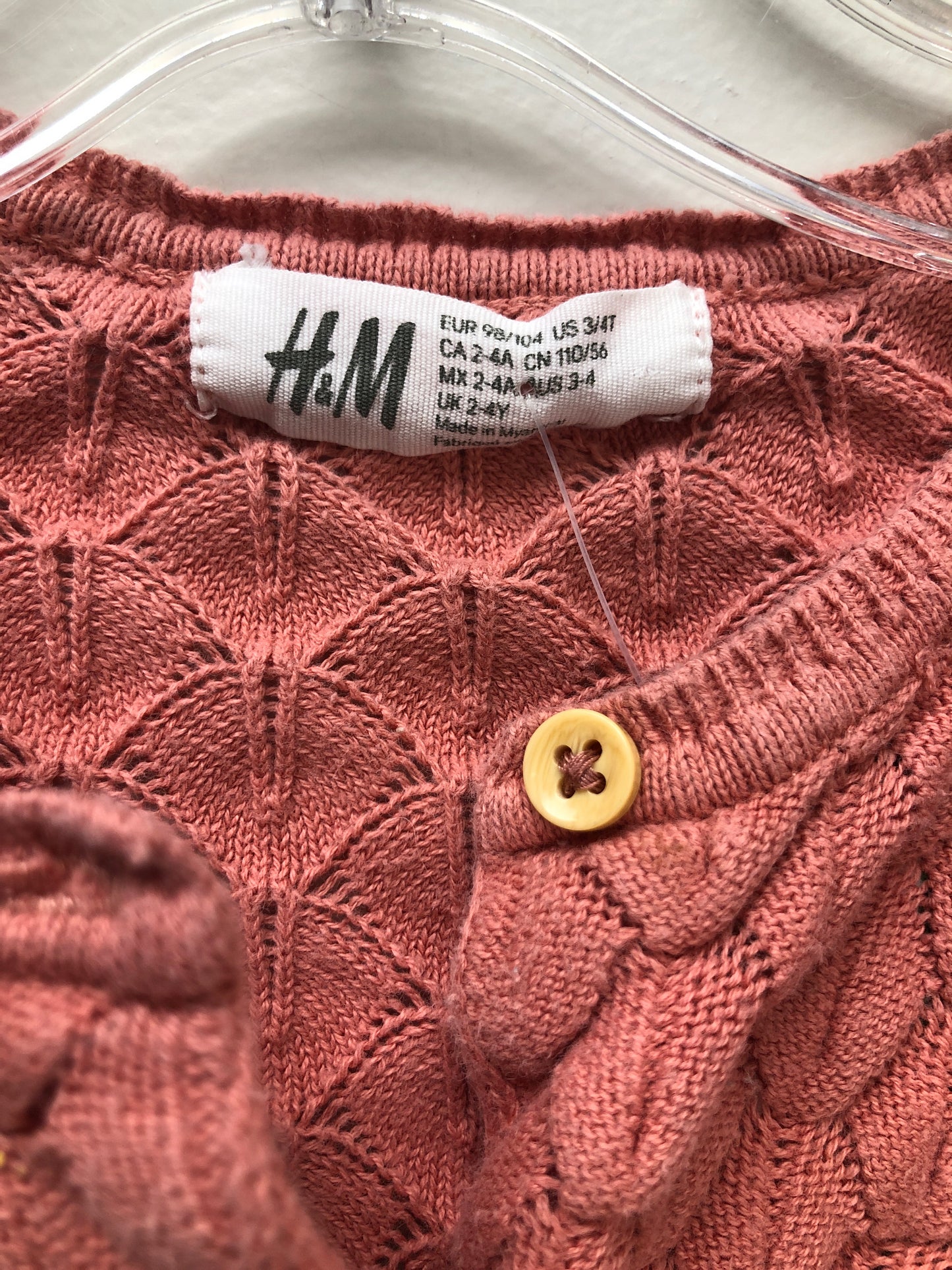 3 H & M coral Sweater