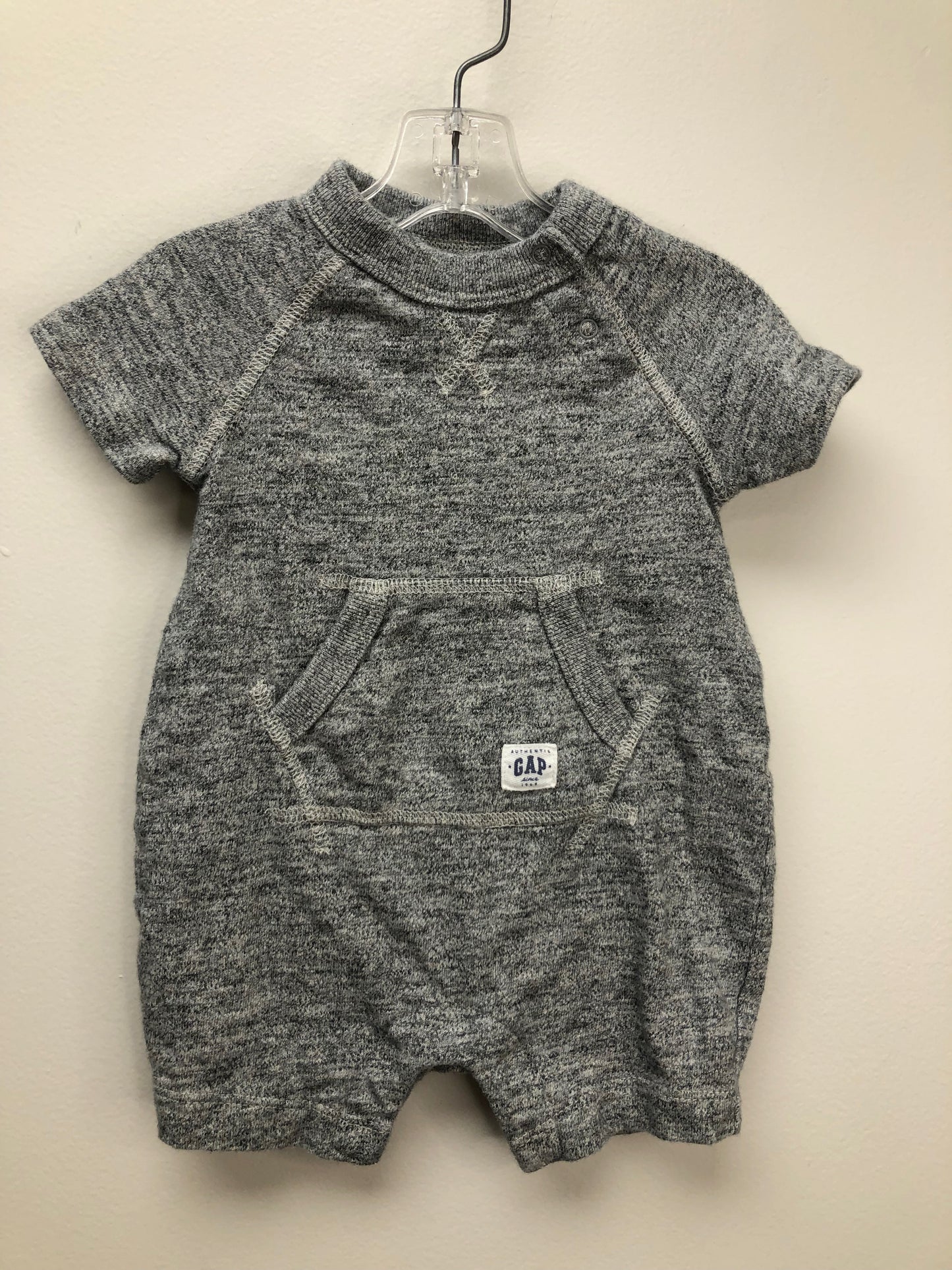 0-3m GAP gray heather 1 PC Ensemble