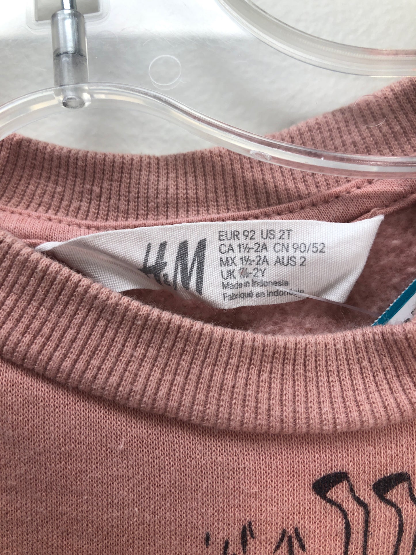 2T & M pink unicorn Sweatshirt