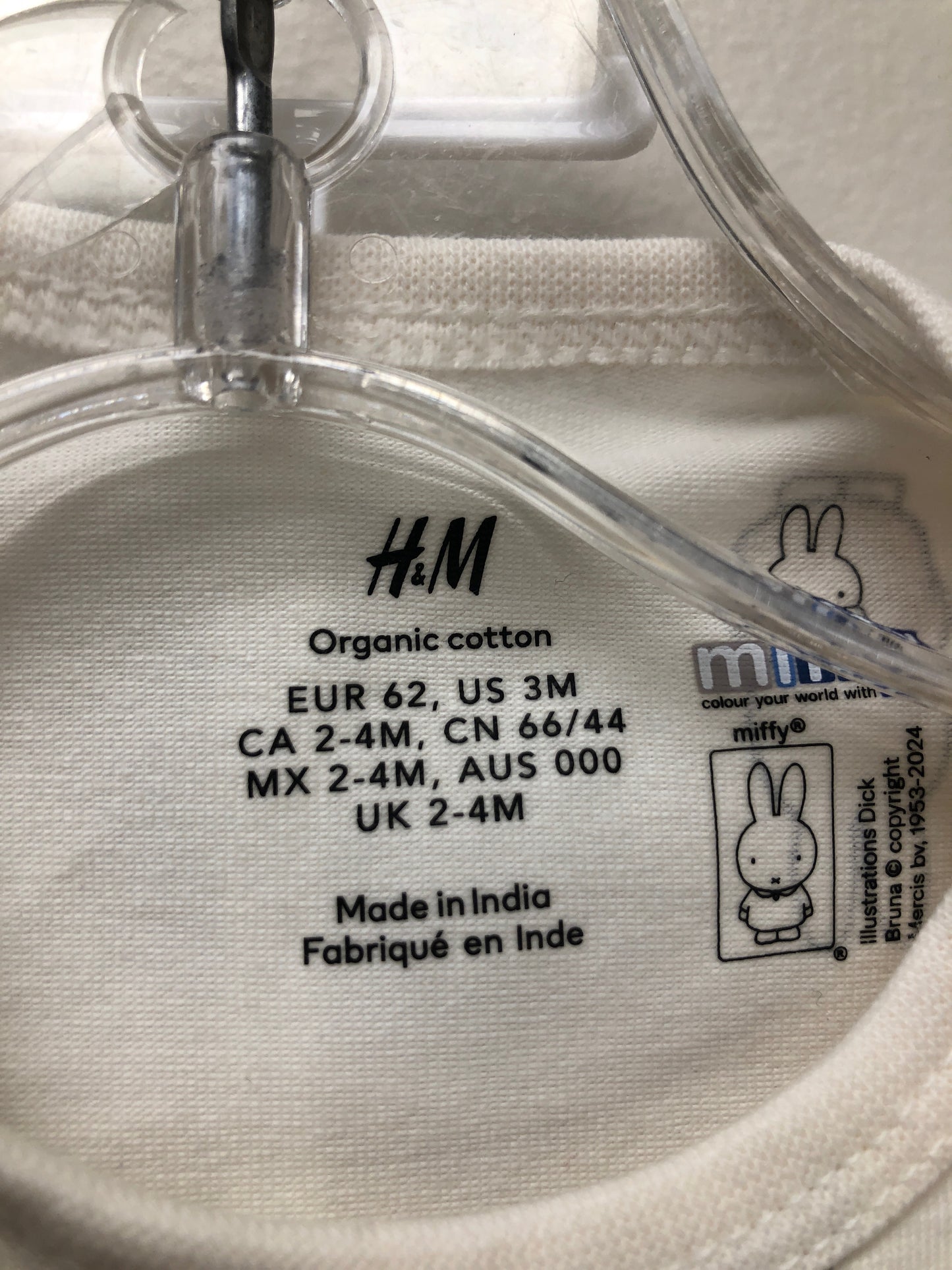 3m H&M cream bunny 2 PC Ensembles