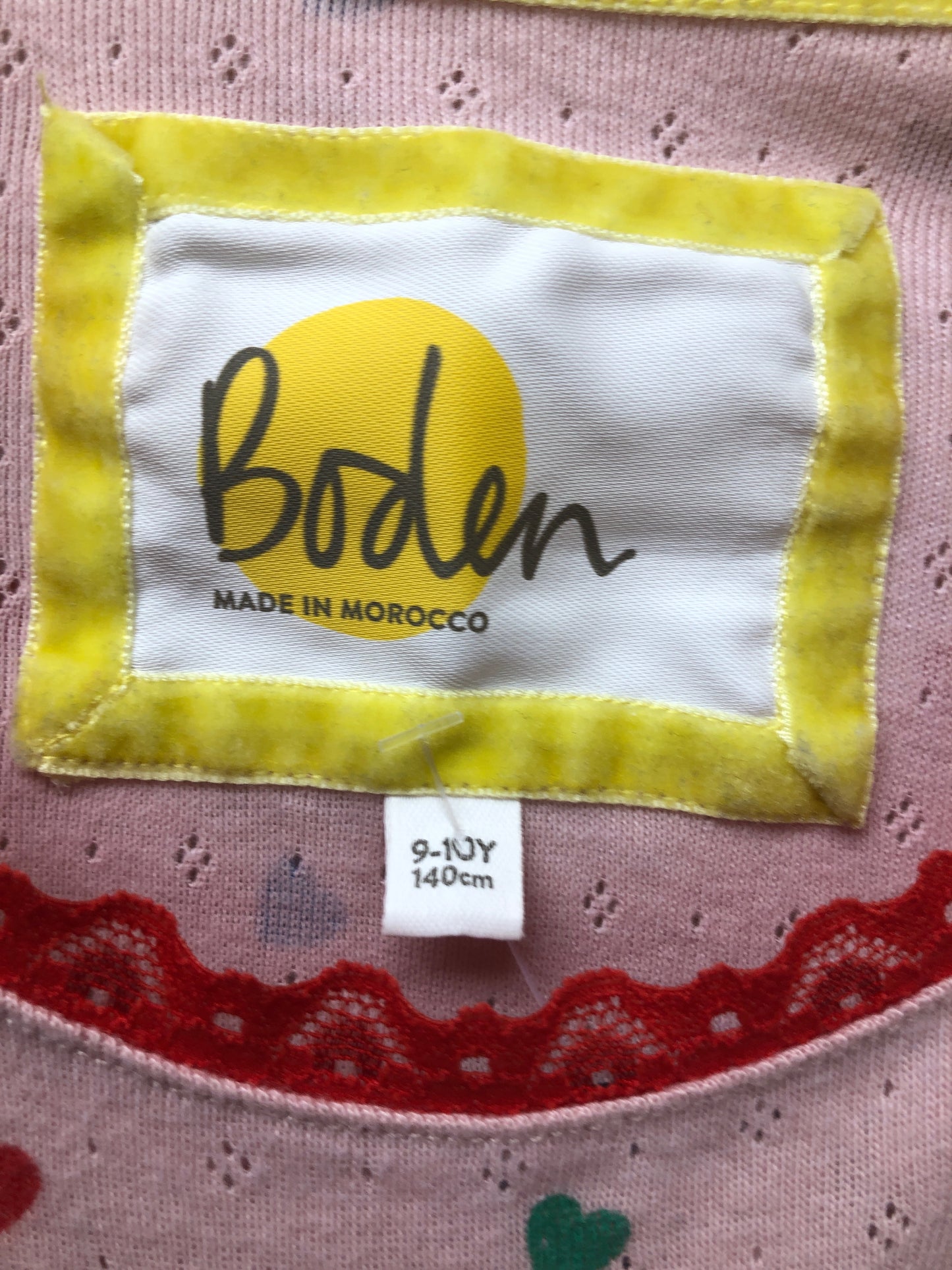 9-10 Boden pointelle pink heart Shirt