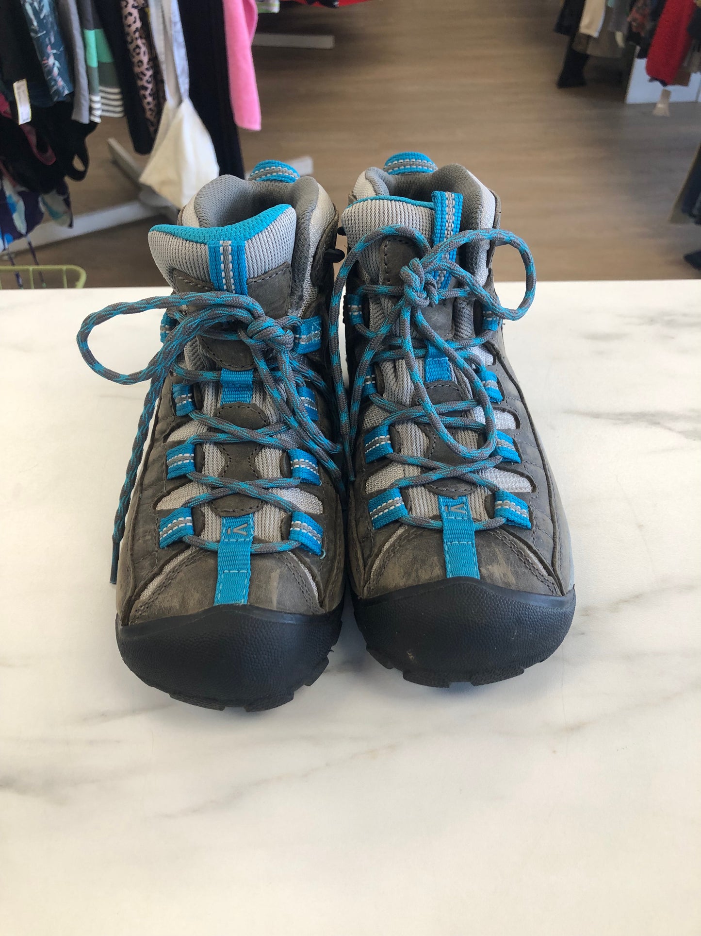 keen 5.5 Teal hiking Shoes/Boots