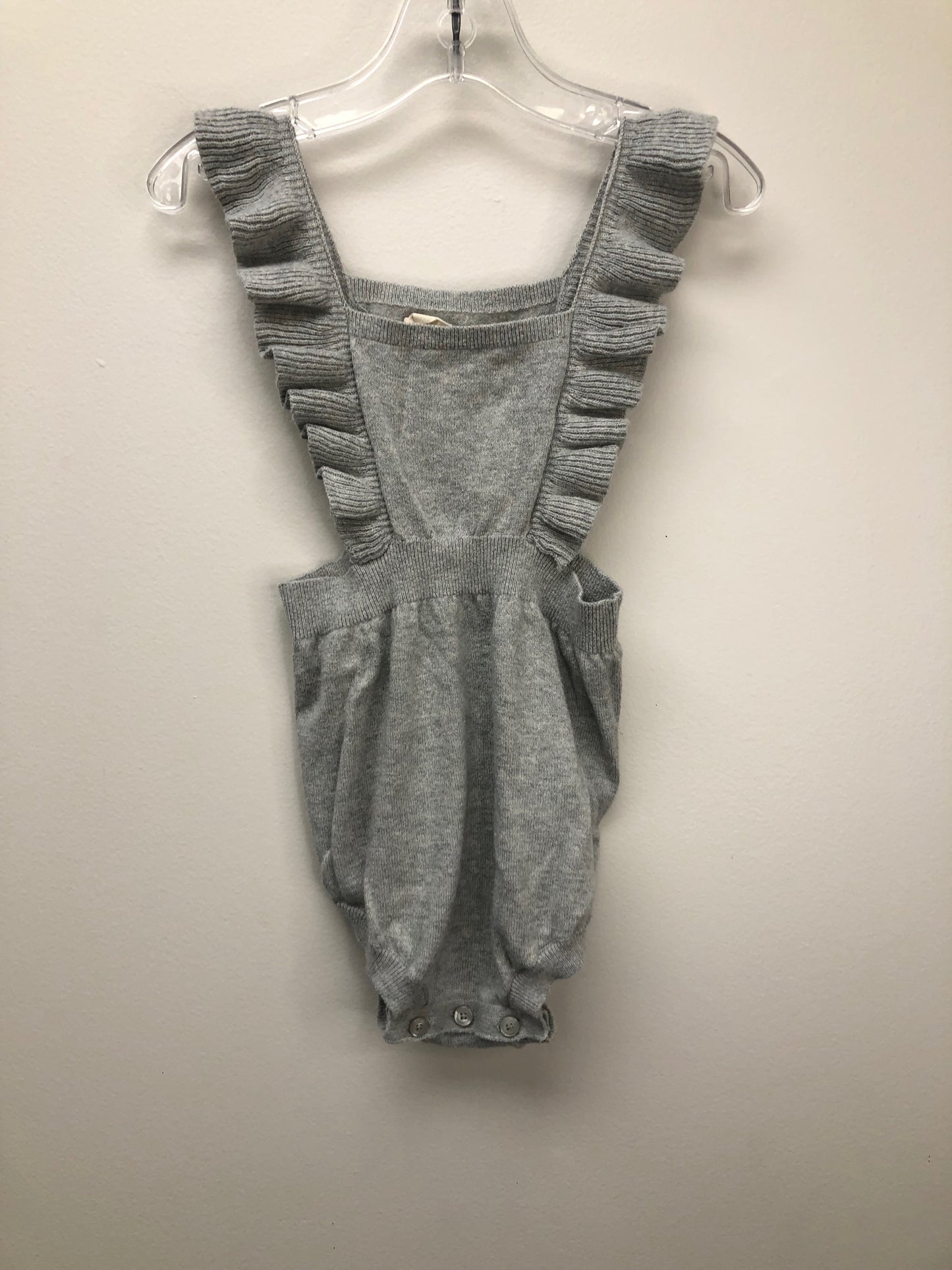 18-24m GAP gray ruffle Romper
