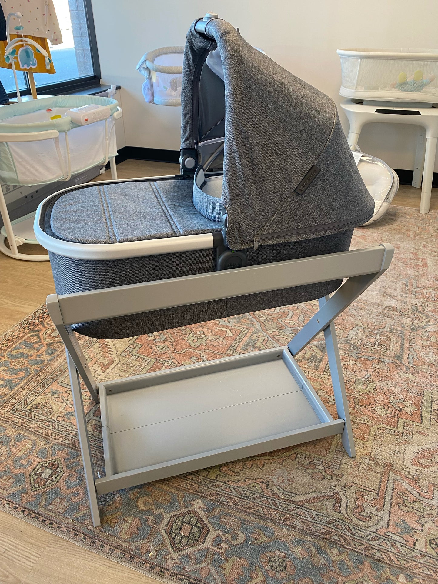 Uppababy gray Bassinet