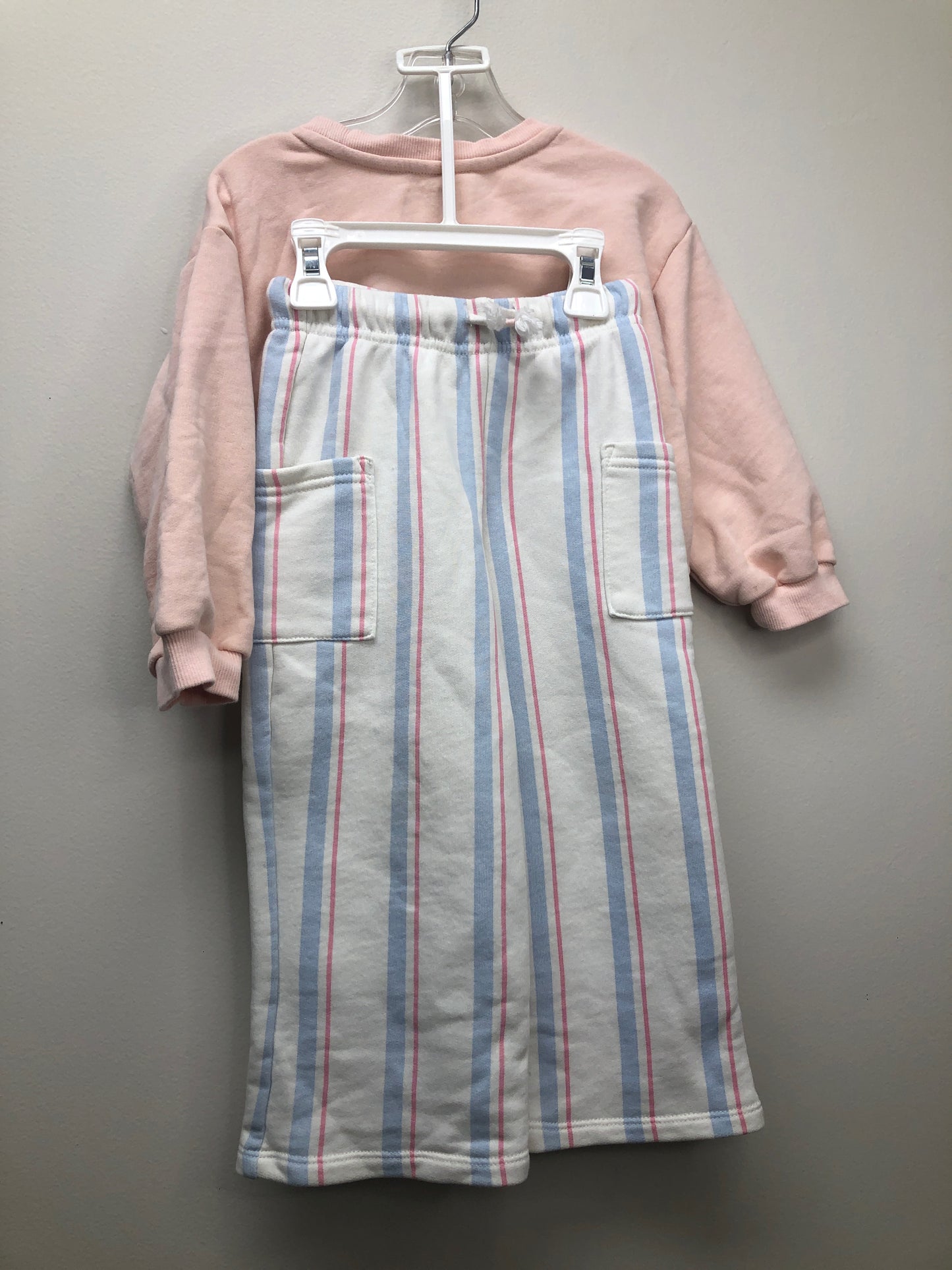 3T Cat & Jack pink heart 2 PC Ensembles