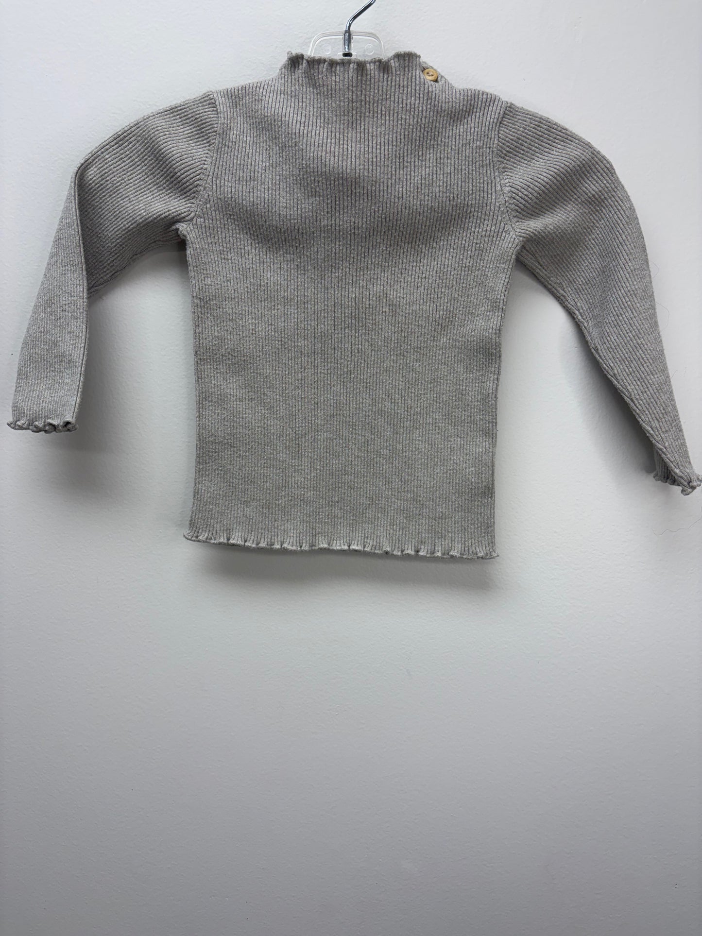 H & M Child Size 18 Months beige long sleeve Shirt