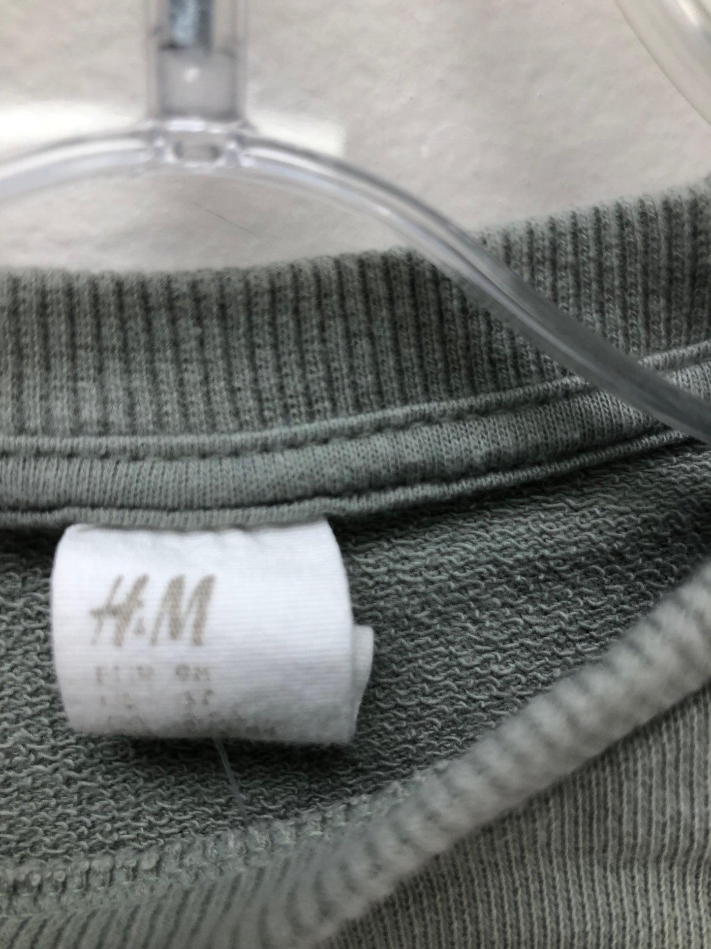 3T H & M green Sweatshirt