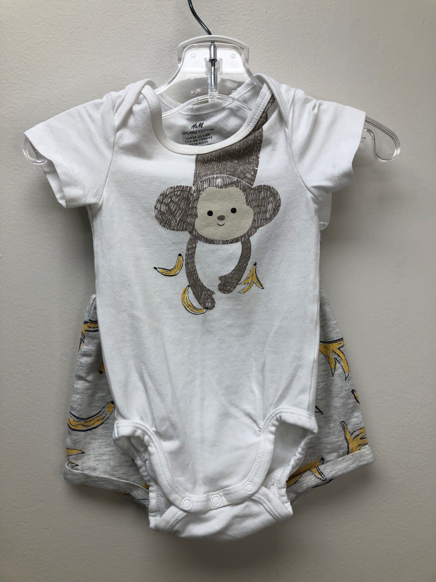3m H & M white monkeys 2 PC Ensembles