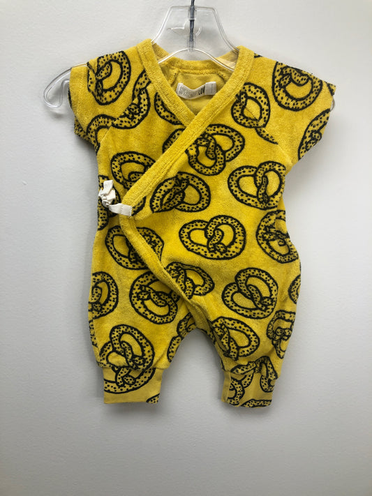 NB Spearmint Love yellow pretzel Romper