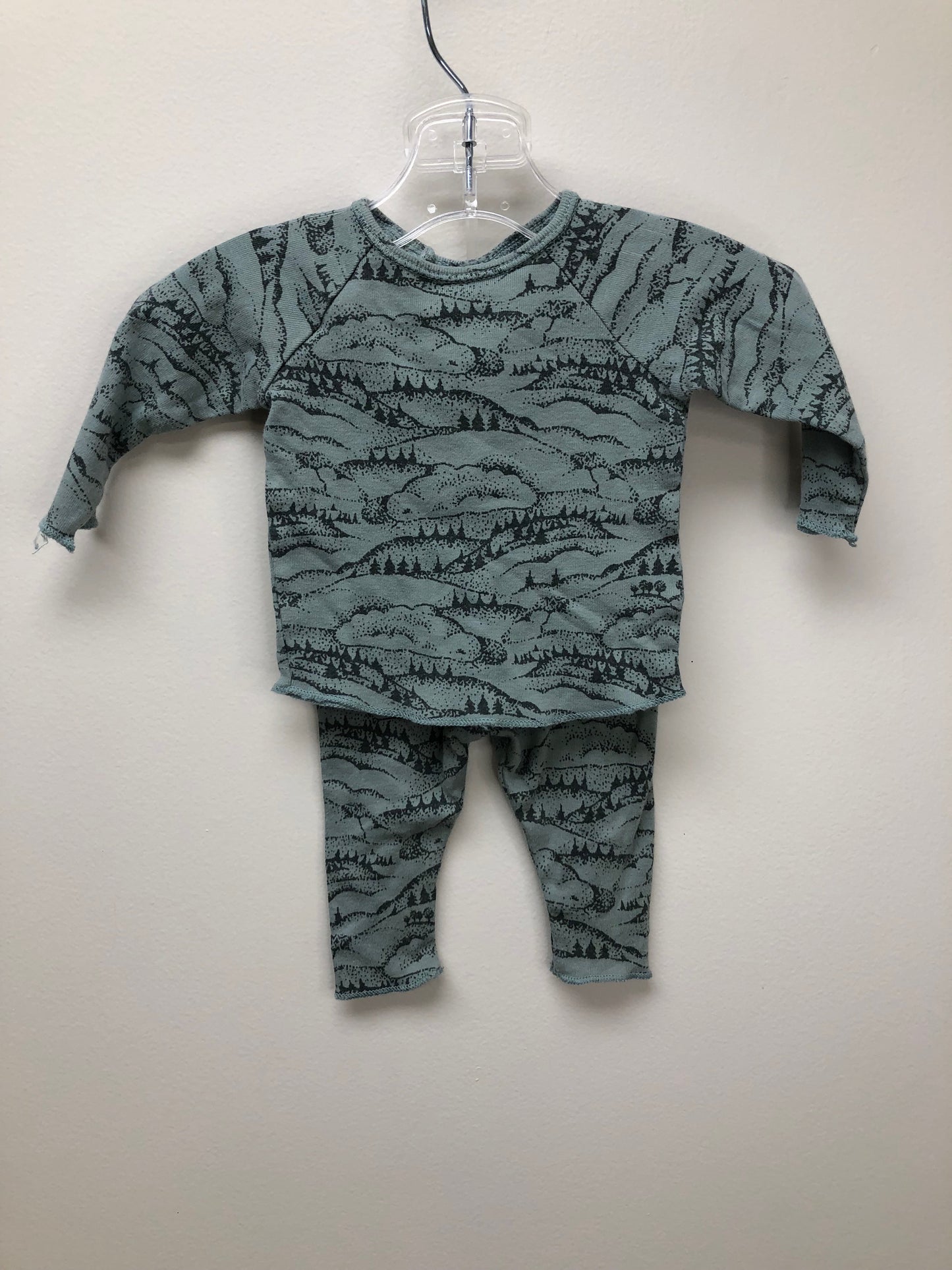 3m H & M green mountains 2 PC Ensembles