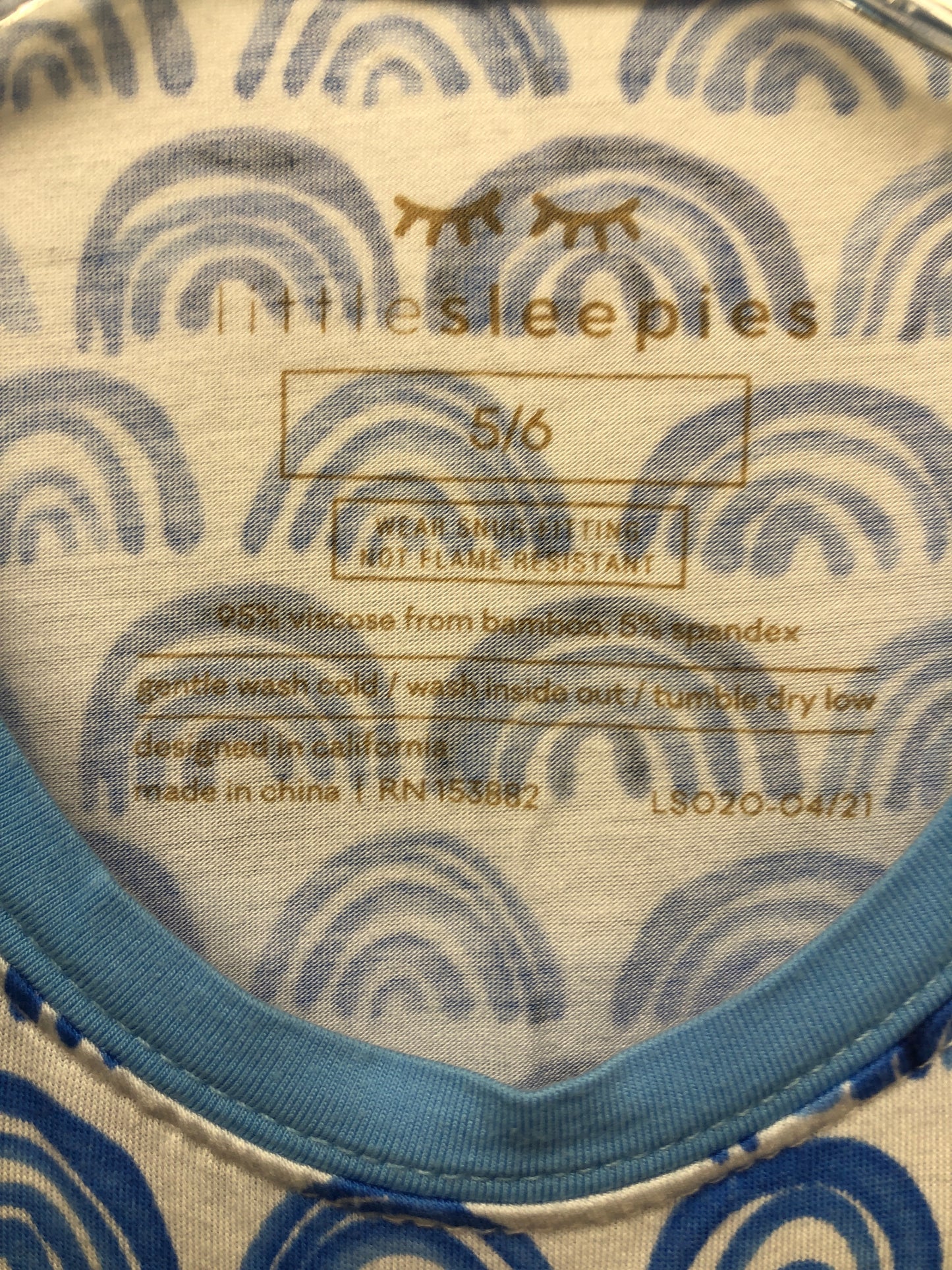 5/6 Little Sleepies blue rainbow Pajamas
