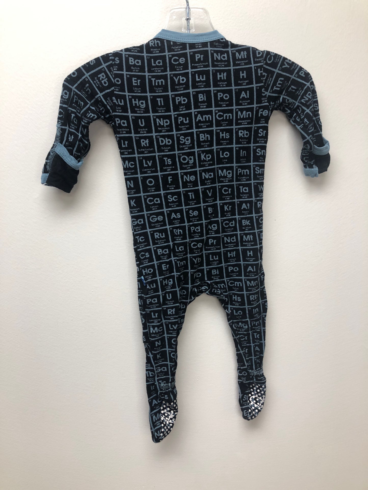 Newborn Kickee black Science Sleeper