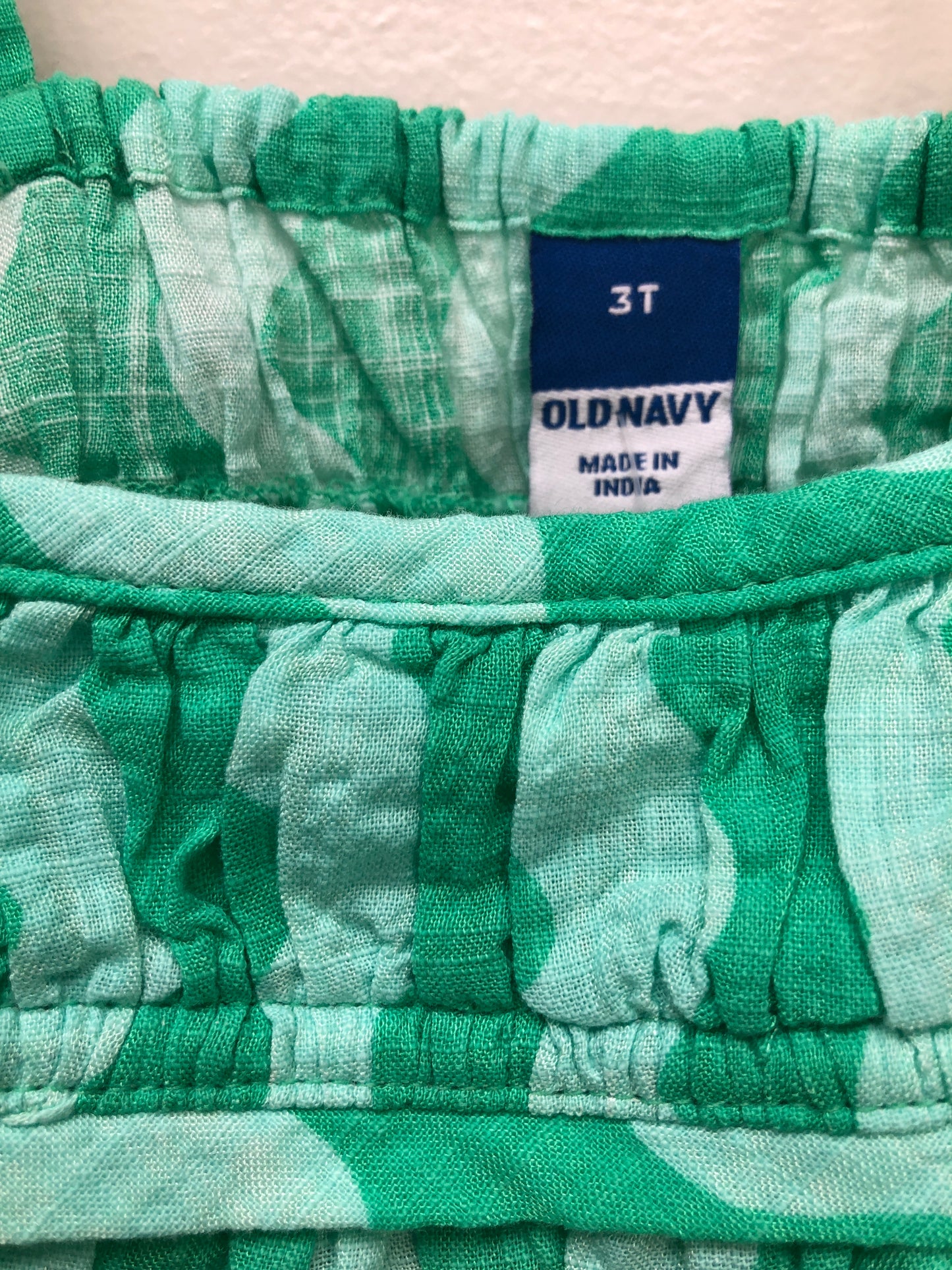 3 Old Navy  green design 2 PC Ensembles