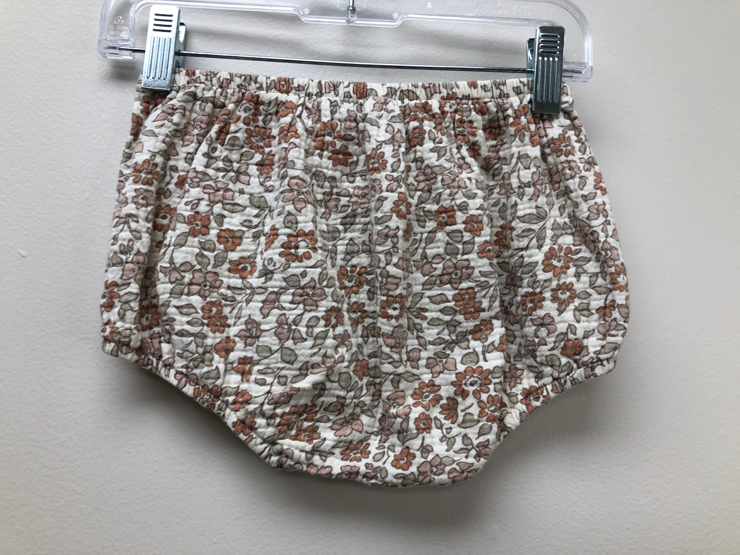 2-3 Quincy Mae Multi-Color floral bloomers