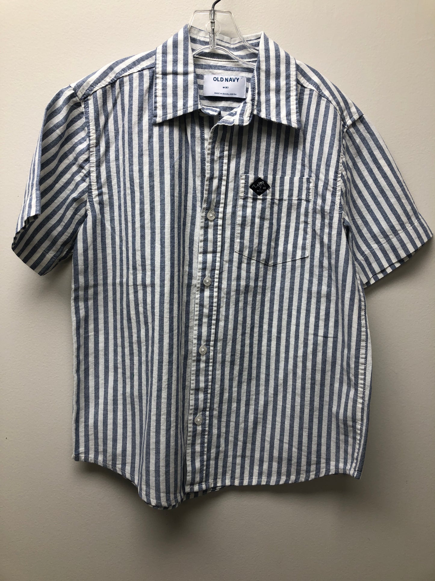 8 Old Navy white stripe Shirt (NEW)