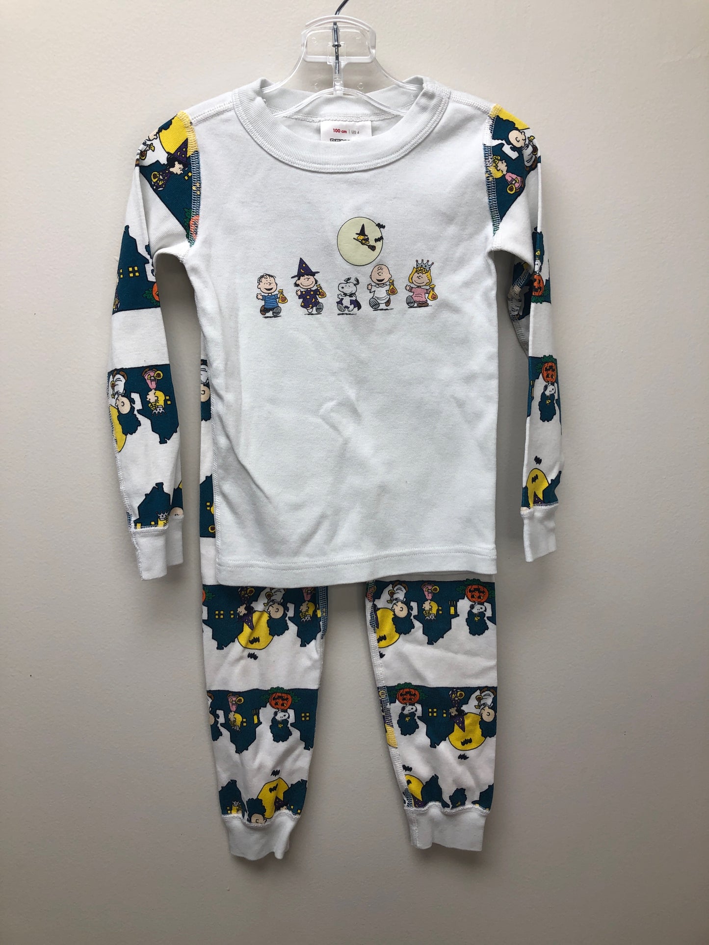 4 Hanna Andersson white Halloween Pajamas