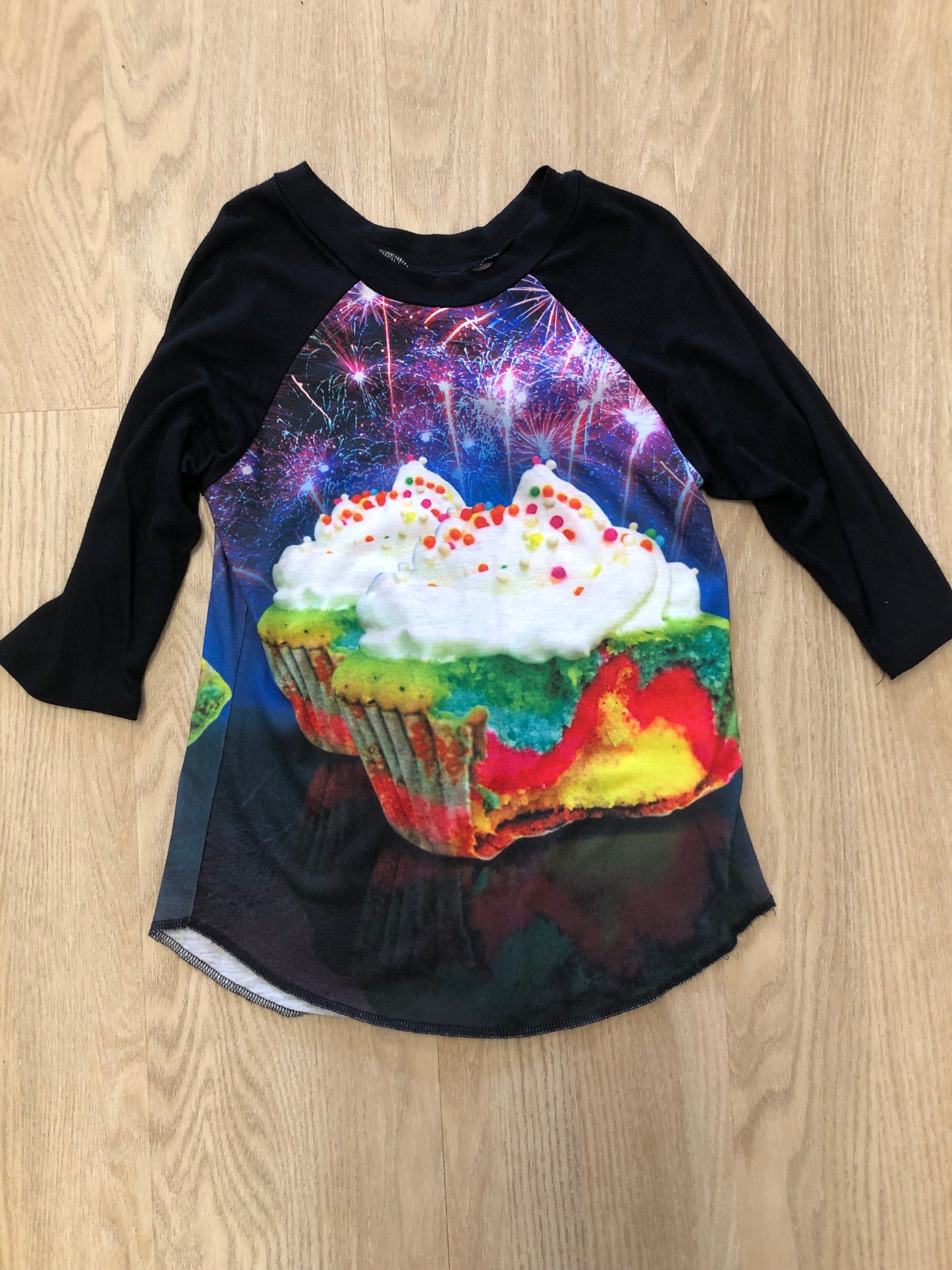 Zara Terez Child Size 8 Black Cupcakes Shirt